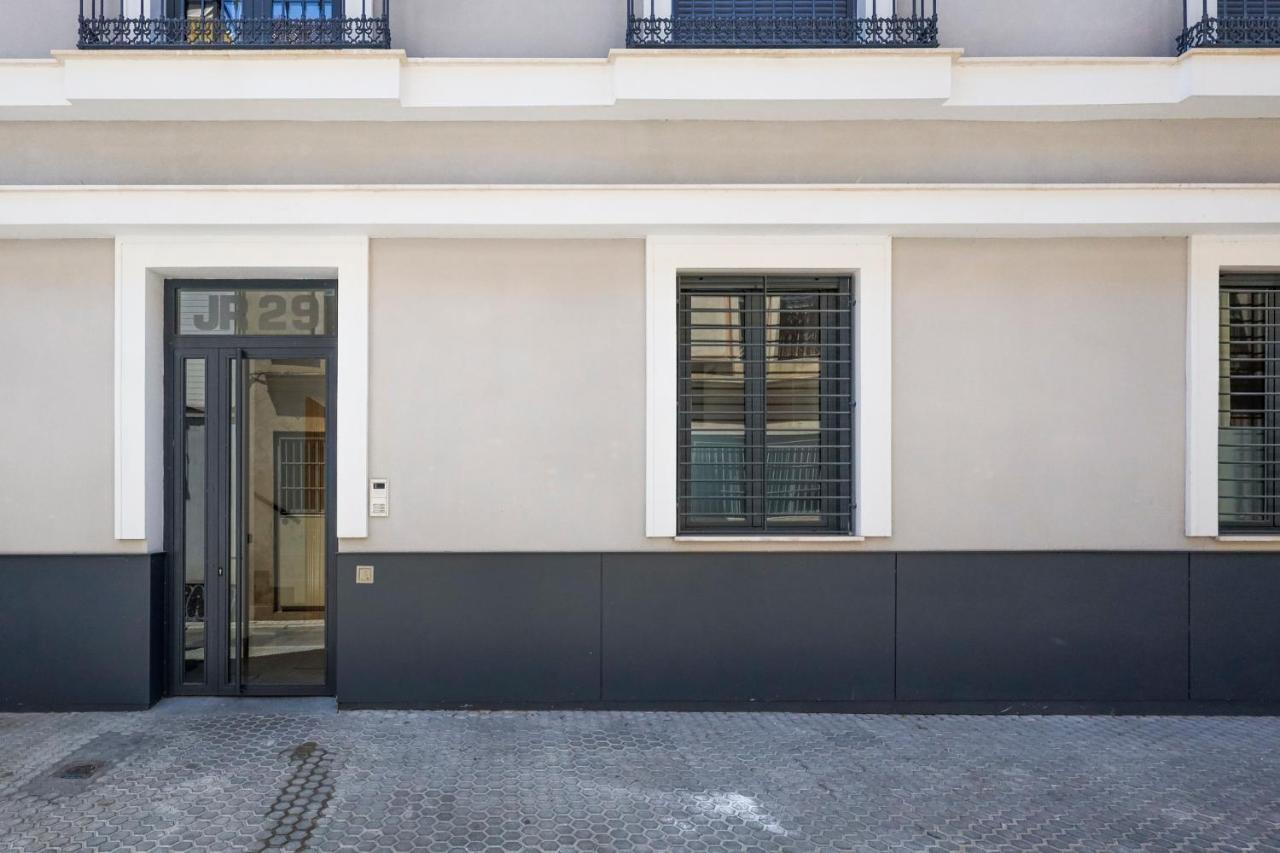 Oasis In The Heart Of Seville - 2 Bedroom Apt Εξωτερικό φωτογραφία